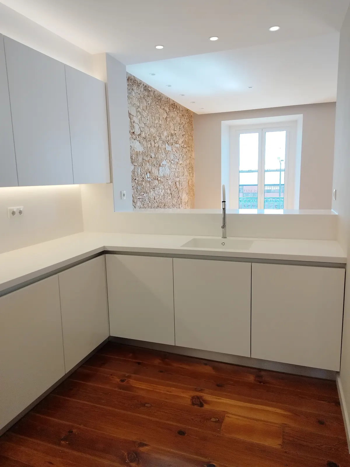 Cozinha — Avenida 24 de Julho — Depois